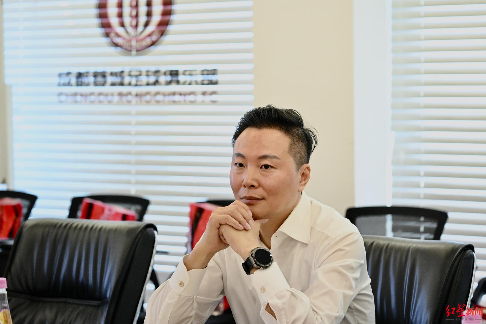 看台的打造, yid, 俞杨向到访 看台的打造, yid, 俞杨向到访