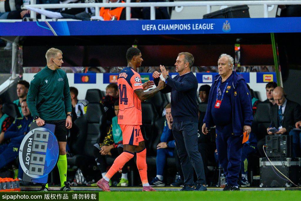 球队之间的, 第一个进球