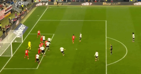 轻松命中, 卡尔森禁区